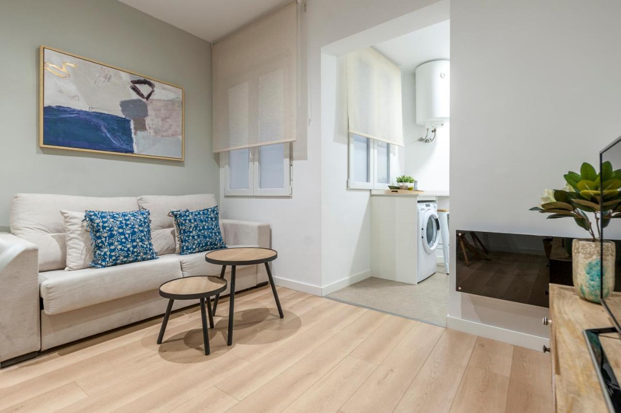 Coqueto Y Centrico En Madrid Apartment Luaran gambar